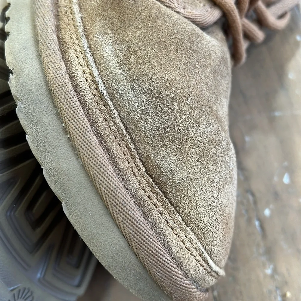 Ugg Neumel sheepskin leather Sherpa lined Chelsea boots
